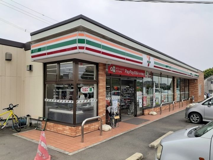 レーヴ Ⅵの周辺