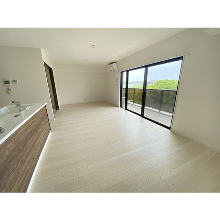 LIBTH原水の居間