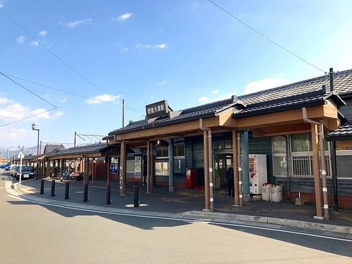 アルモニーの周辺