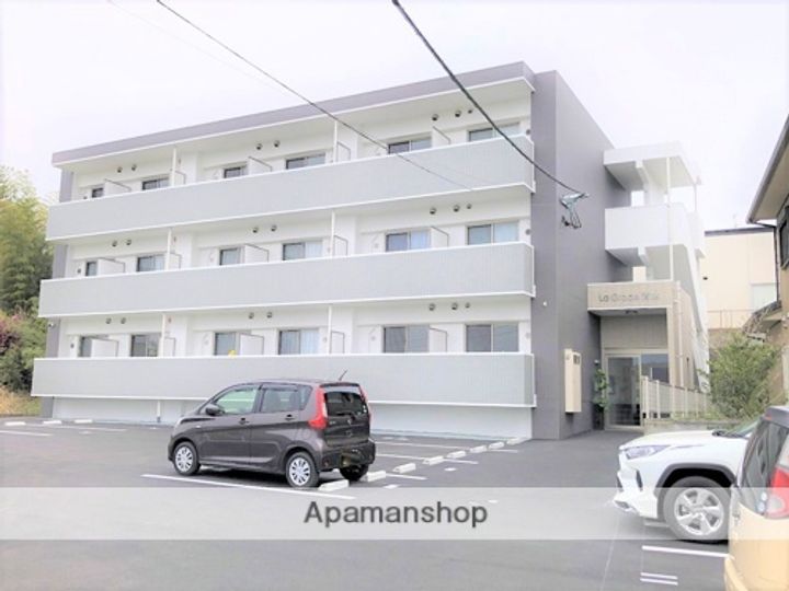 LA GRACE清水の外観