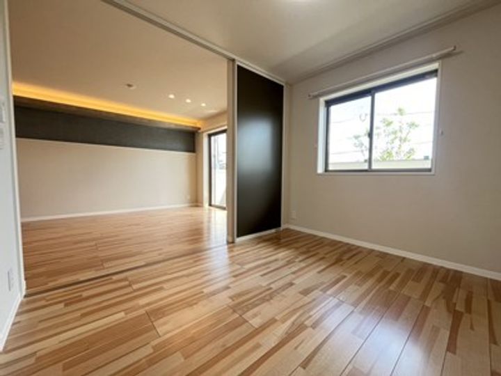 シャーメゾン壺川の居間