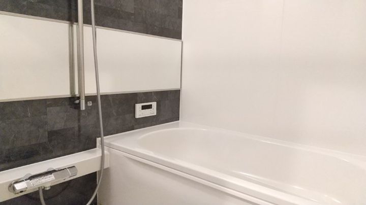 DーROOM隈府 A棟の風呂
