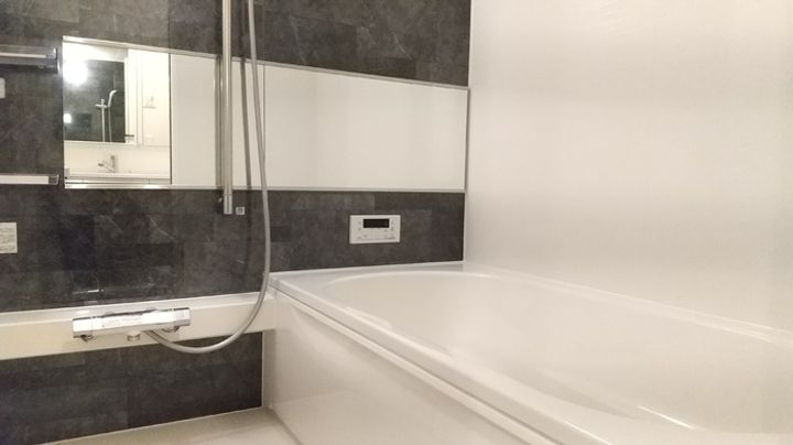 DーROOM隈府 B棟の風呂