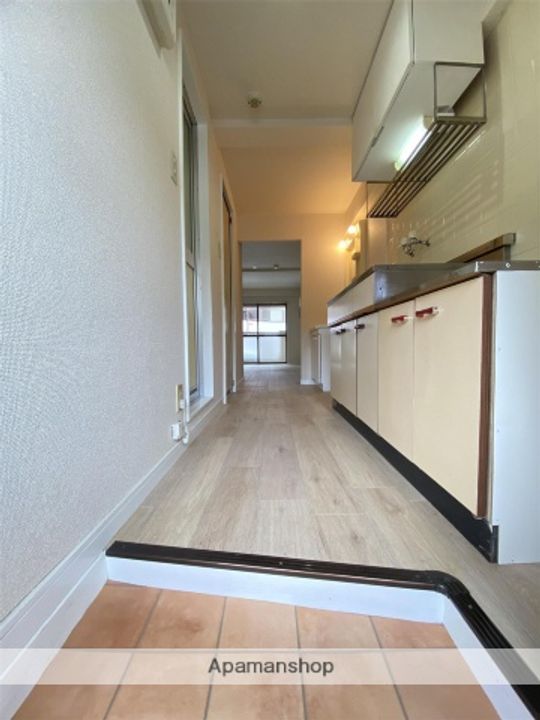 熊本県熊本市中央区黒髪5丁目の賃貸マンションの玄関