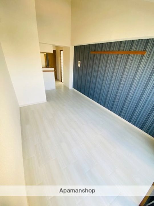 熊本県熊本市東区健軍2丁目の賃貸マンションの居間