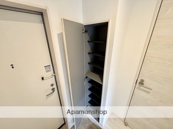 REGALEST新水前寺駅の内装