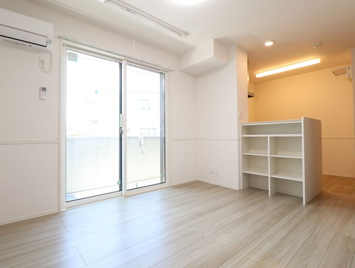 セレブ日吉の居間