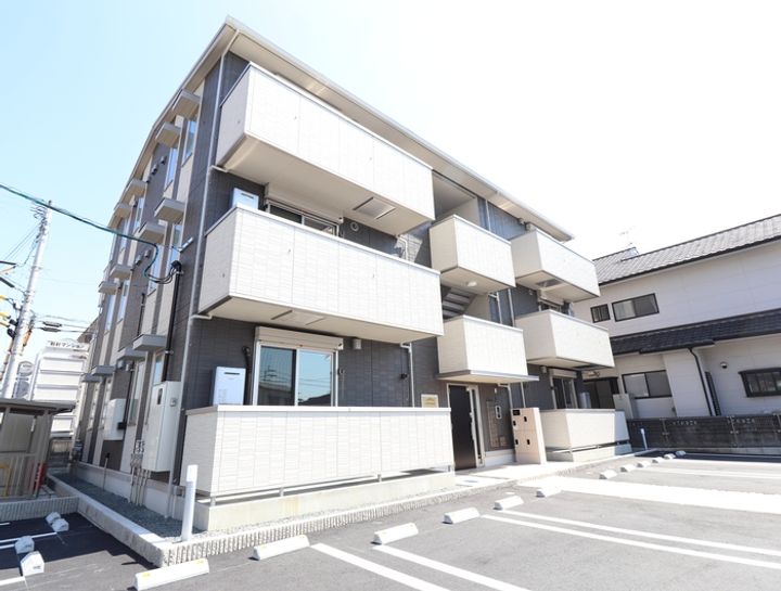 セレブ日吉の外観