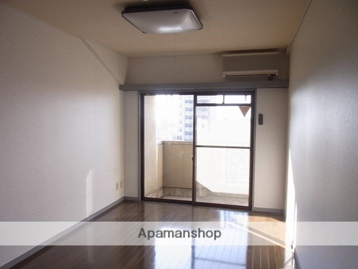 熊本県熊本市東区健軍2丁目の賃貸マンションの居間