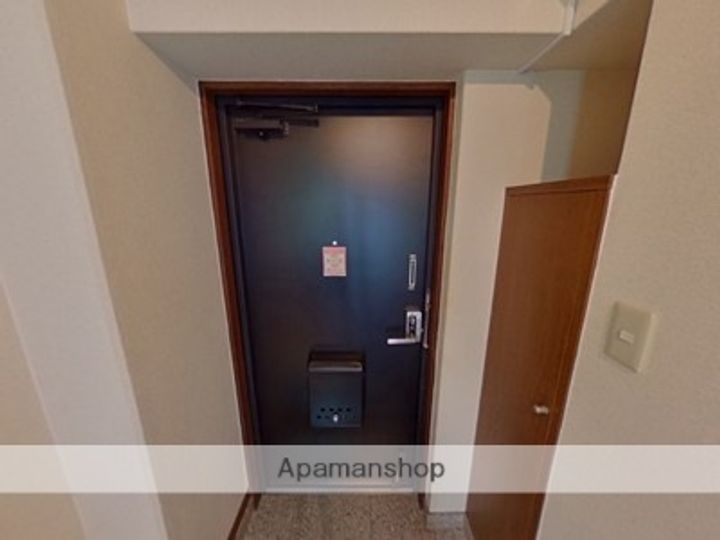 マーカス九品寺の玄関