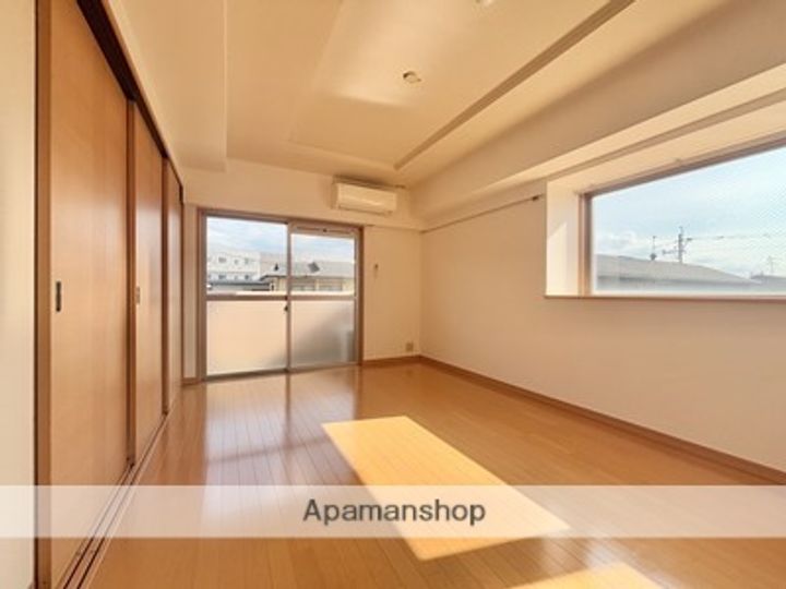 パリス長嶺の居間