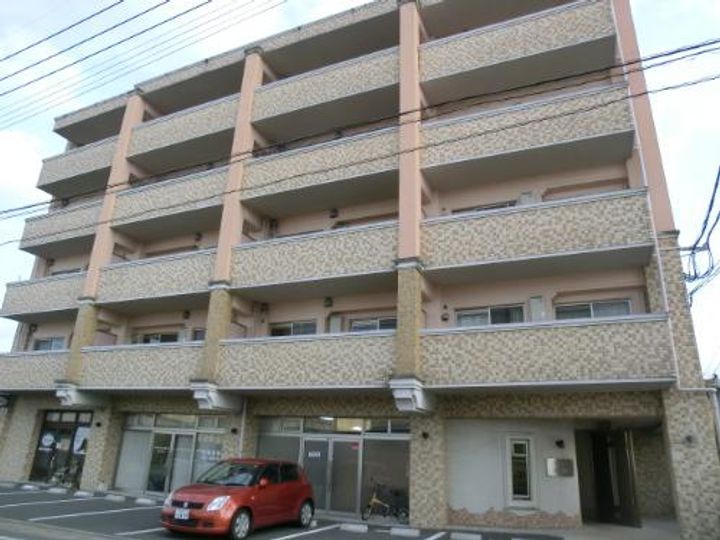 パリス長嶺の外観