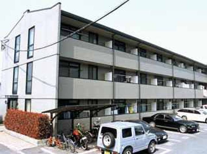 レオパレス上徳201の外観