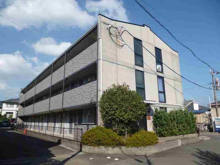 レオパレス上徳201の外観