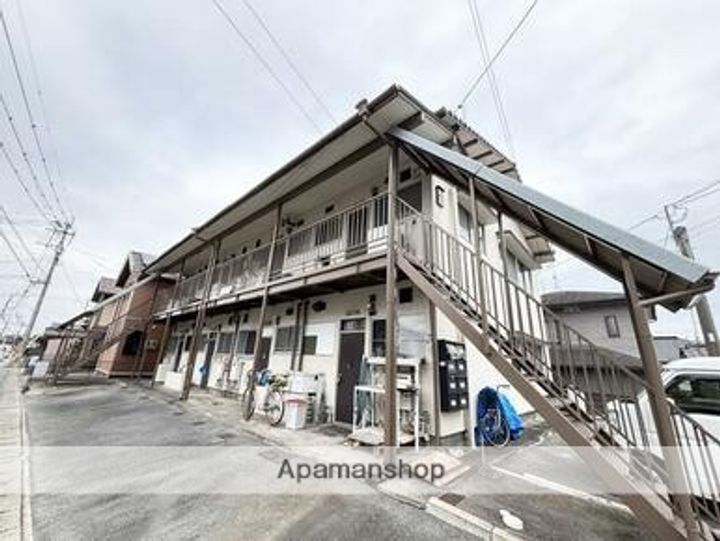 熊本県熊本市東区佐土原2丁目の賃貸アパートの外観
