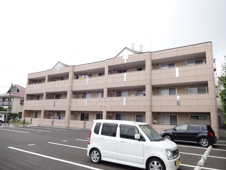 レ・セーナの外観