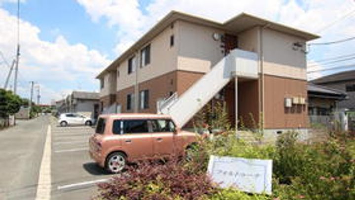熊本県熊本市北区植木町一木の賃貸アパートの外観
