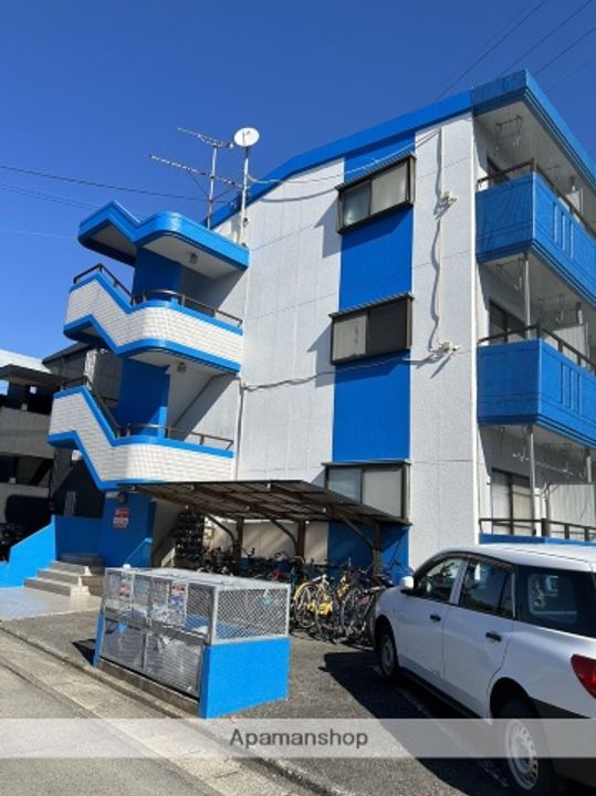 黒髪ロイヤルハイツの外観