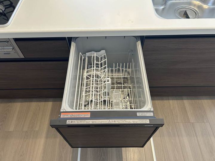 熊本県菊池郡菊陽町大字津久礼の賃貸マンションの内装