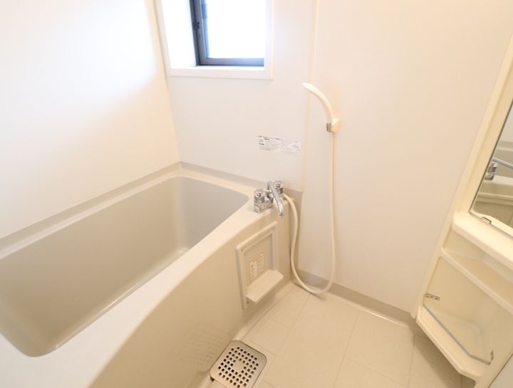 メゾン・ボナールの風呂