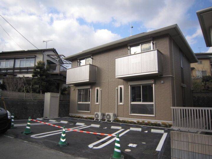メゾネット花園102の外観