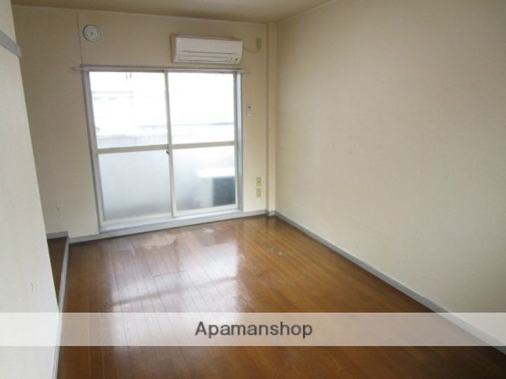 ロフティ天神の居間