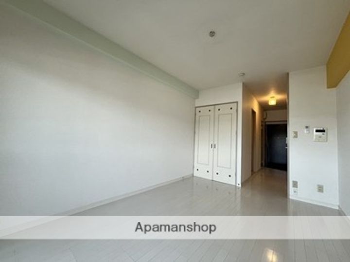 コート黒髪のその他画像