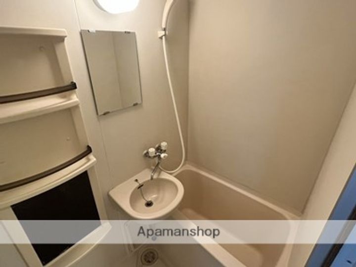 コート黒髪の風呂