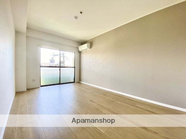 熊本県熊本市中央区本山4丁目の賃貸マンションの居間