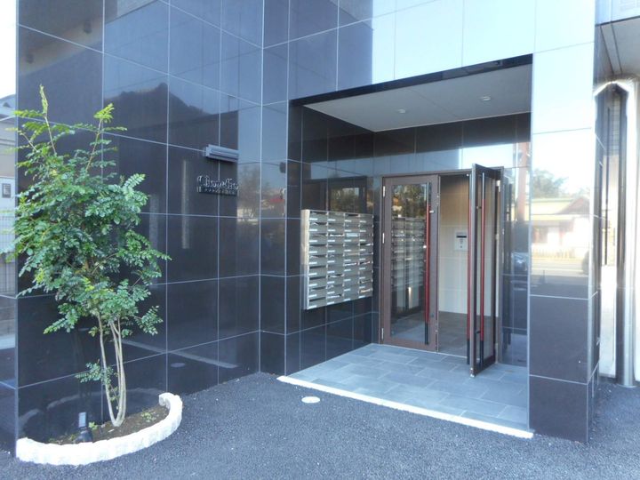 CLOWDIO熊本南の外観