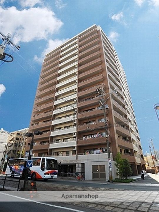 コアマンション辛島公園ゼクシスの外観