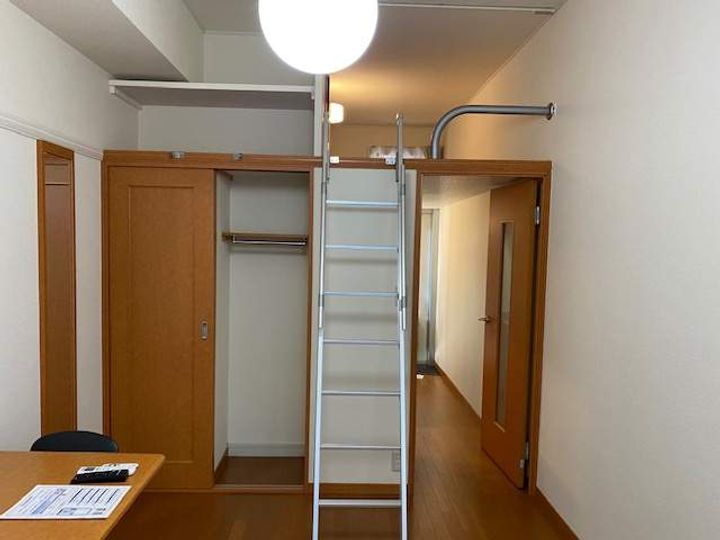 レオパレスKOSENⅡ205の居間