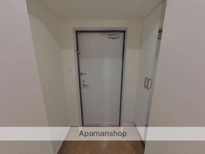 熊本県熊本市西区春日7丁目の賃貸マンションの玄関