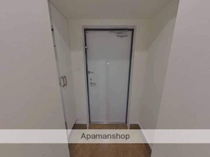 熊本県熊本市西区春日7丁目の賃貸マンションの玄関