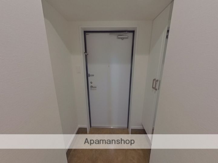 熊本県熊本市西区春日7丁目の賃貸マンションの玄関