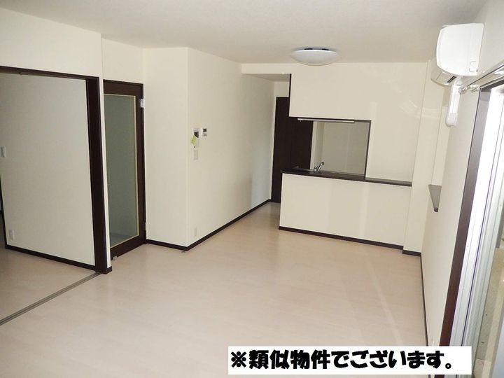 CLOWDIO熊本南の居間