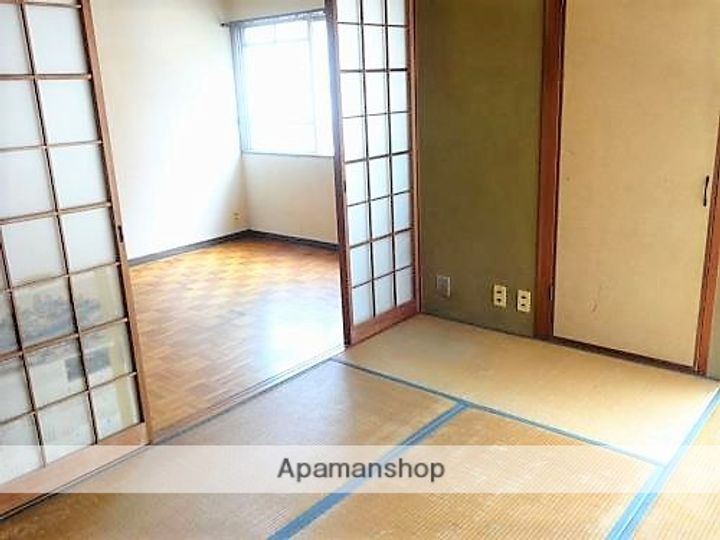 城南マンションの居間