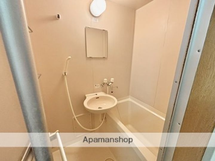 熊本県熊本市中央区渡鹿3丁目の賃貸アパートの風呂