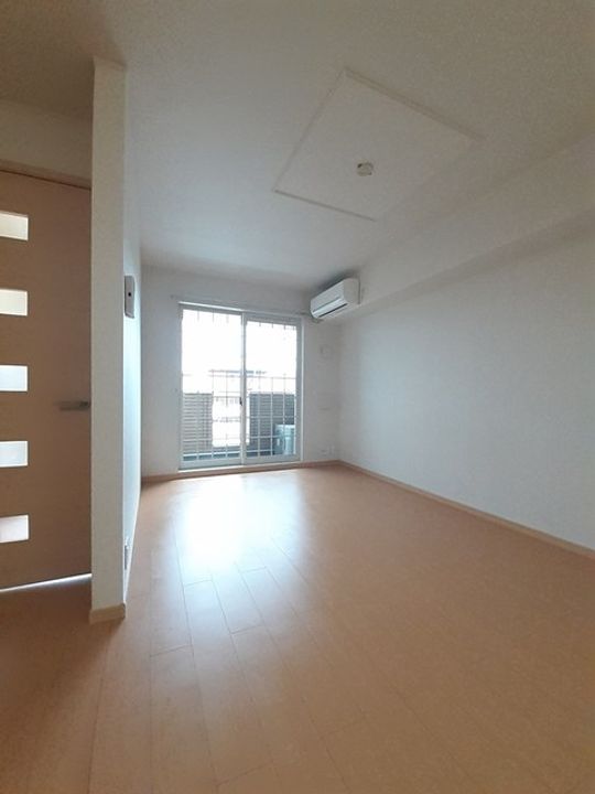 エクセル三ノ宮Bの居間