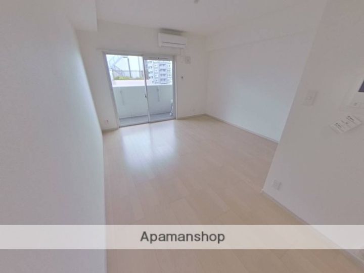 PRIMEVERE慶徳の居間