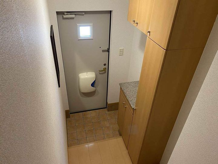 サンフラワーCの玄関