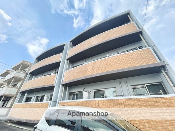 クロノス33沼山津の外観