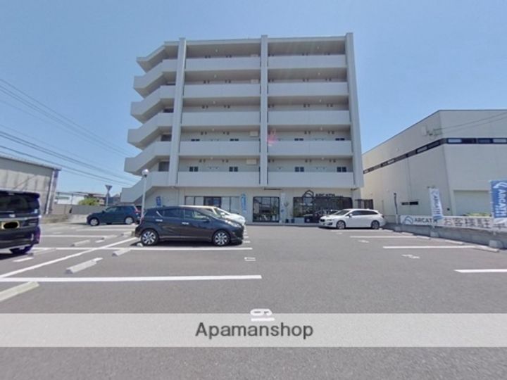 WATERFALLS御幸西の外観