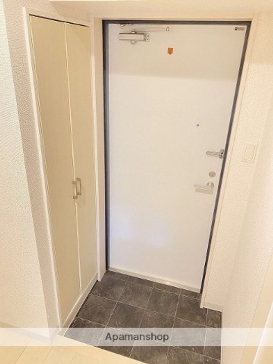 REVE DE H 京町の玄関