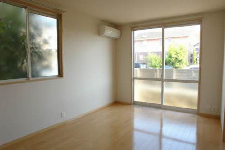 熊本県宇城市松橋町曲野の賃貸アパートの居間