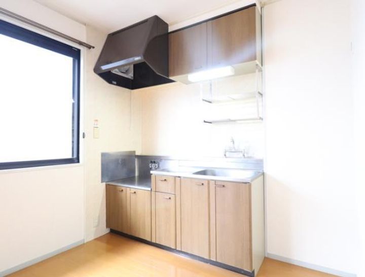 ファミール蓮台寺 C棟のキッチン