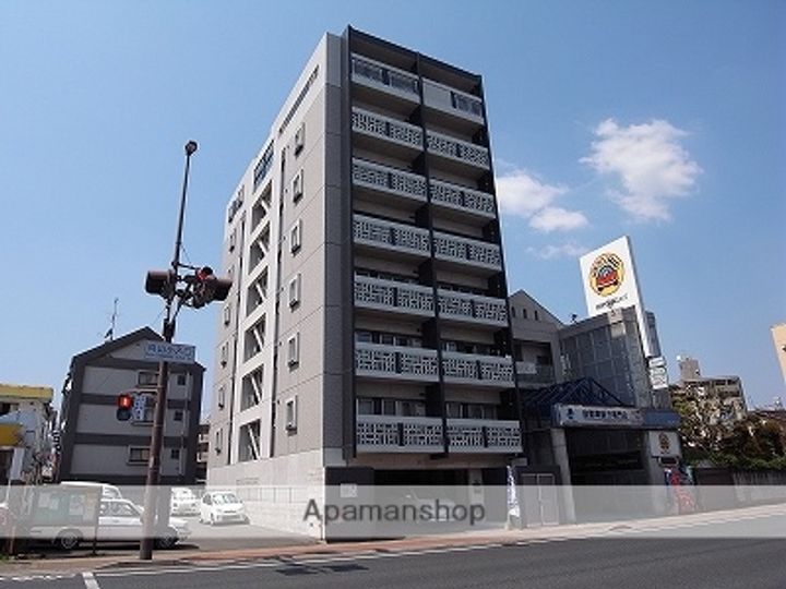 アトランティス本山の外観