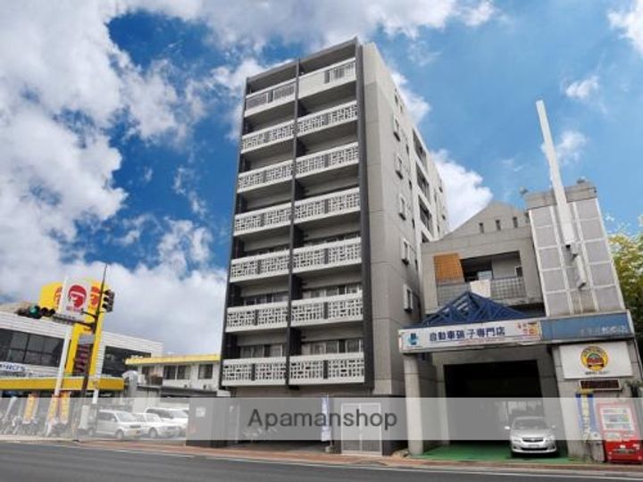 アトランティス本山の外観