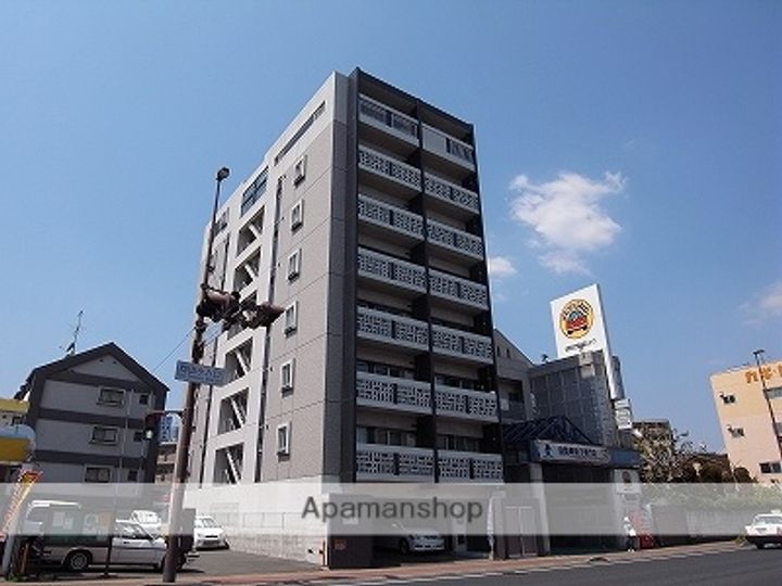 アトランティス本山の外観