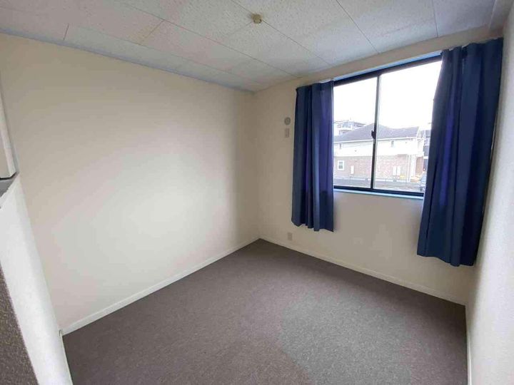 レオパレスフダザ108の居間